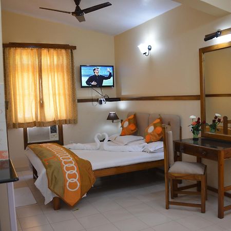 Summerville Beach Resort Candolim Dış mekan fotoğraf