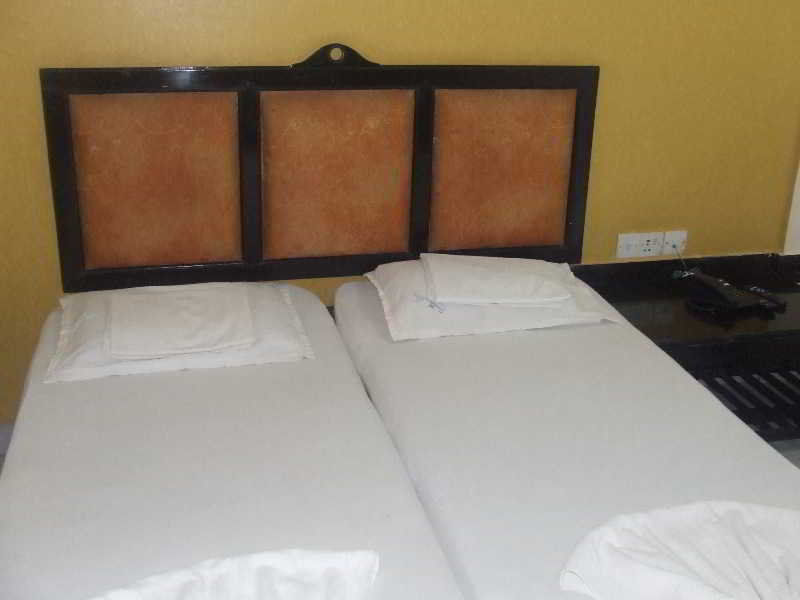Summerville Beach Resort Candolim Dış mekan fotoğraf